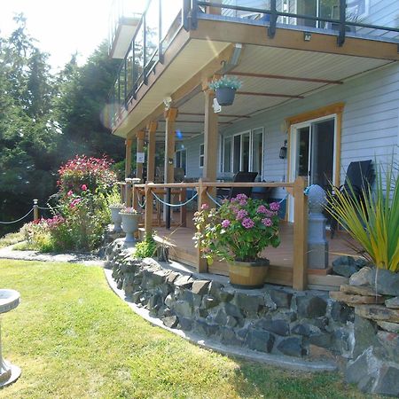 The Oceanfront Inn On Stephens Bay Coal Harbour Extérieur photo