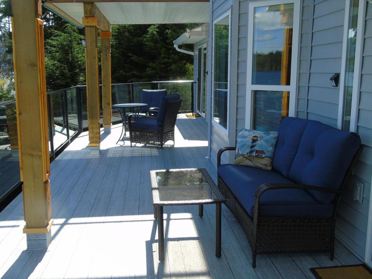 The Oceanfront Inn On Stephens Bay Coal Harbour Extérieur photo