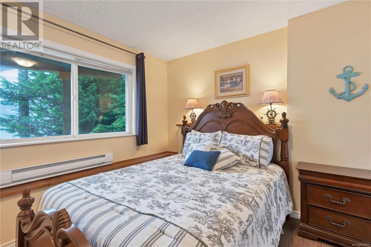 The Oceanfront Inn On Stephens Bay Coal Harbour Extérieur photo