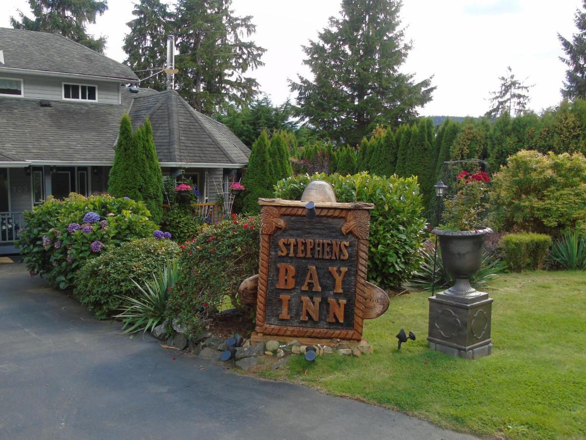 The Oceanfront Inn On Stephens Bay Coal Harbour Extérieur photo