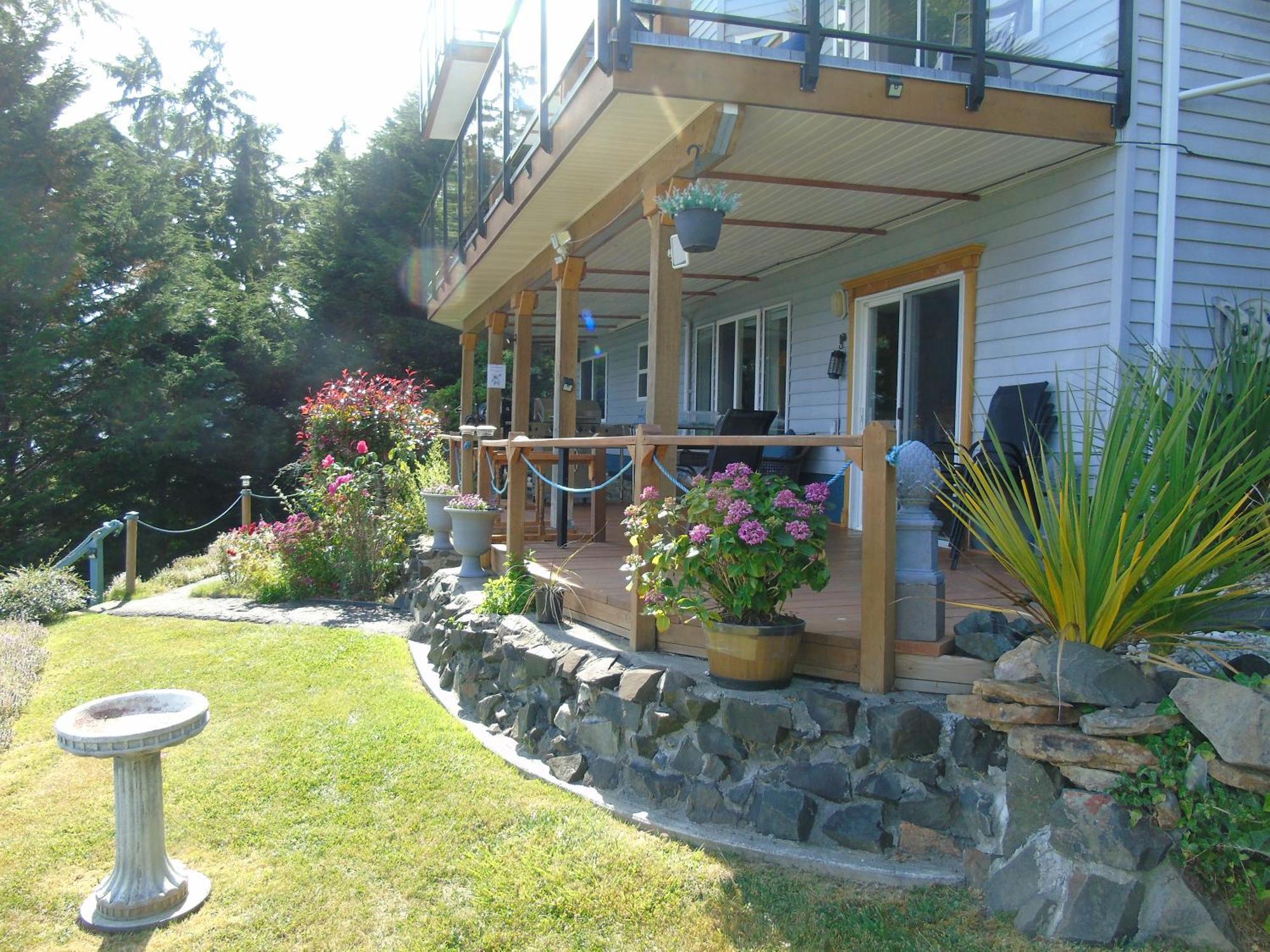The Oceanfront Inn On Stephens Bay Coal Harbour Extérieur photo